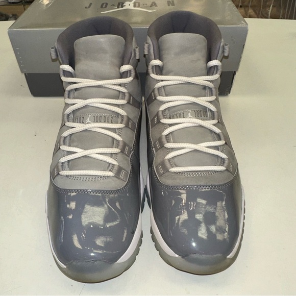 Jordan 11 Retro Cool Grey - Picture 4 of 6